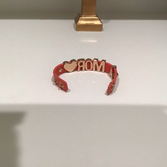 ♥️LOVE🔴BCBGENERATION AMORE BRACELET/CUFF - Picture 3 of 6